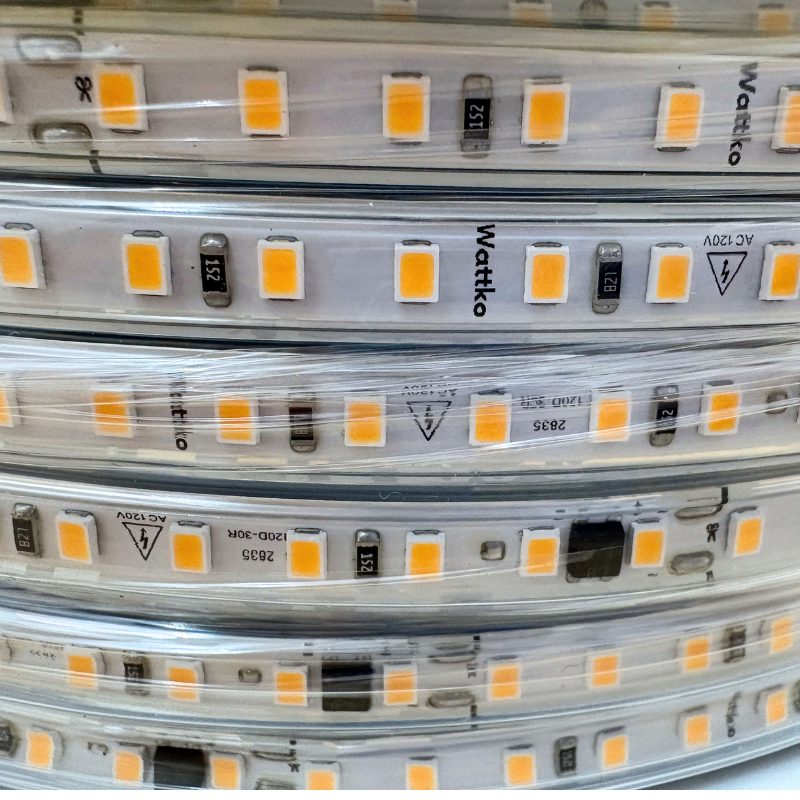 Metro De Manguera Atenuable LED 2835 Sin Driver 110V 2700K  Blanco Cálido IP65