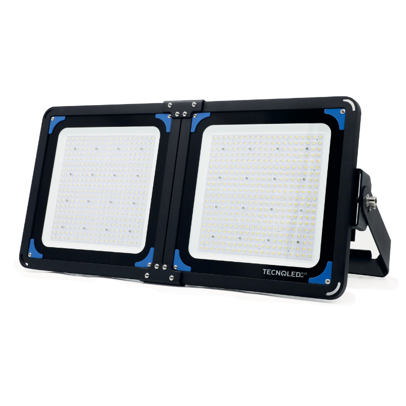REFLECTOR LED DE ALTA POTENCIA 500W 57,000LM 100-277V 6500K IP65