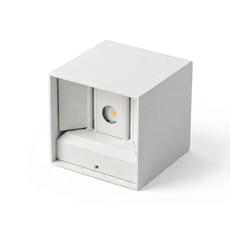 Luminaria Cubo Blanco 6W 3K Cálido Haz De Luz Ajustable 120V IP65 Uso Exterior