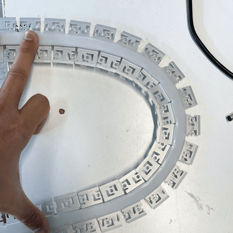 2M Perfil De Aluminio Flexible Con Mica Blanca Para Plafón Empotrar 14x55mm - Wattko