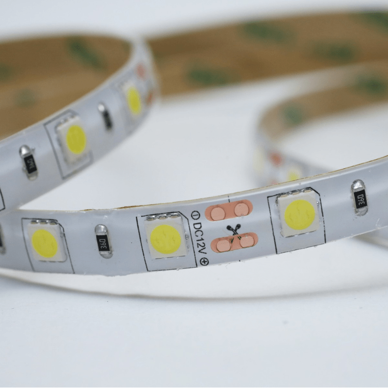 5M Tira LED 5050 12V, Blanco Frío 65K, 60 LEDS Y 72W - Wattko